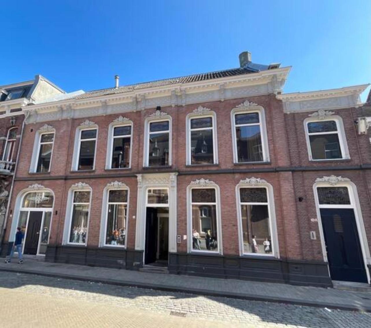 City Center Located City Villa Tilburg Alexander Luaran gambar